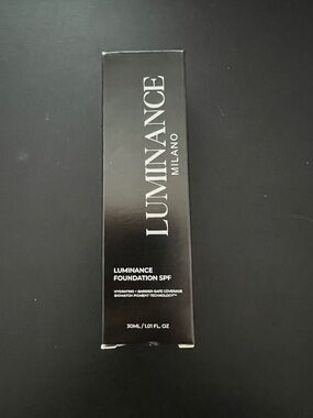 Luminance Milano Foundation SPF Medium